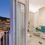 Апартаменты Yourhome - Royal Blue