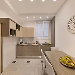 Апартаменты Yourhome - Royal Blue *