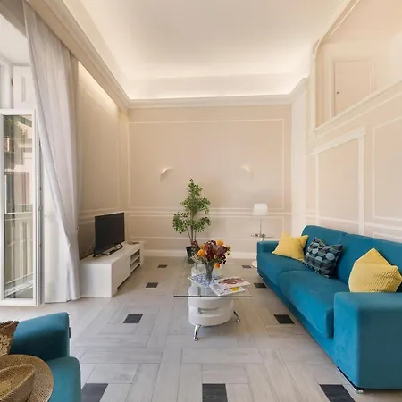 Yourhome - Royal Blue Apartment