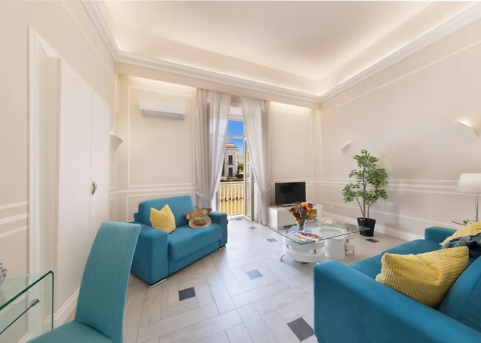 Yourhome - Royal Blue Апартаменты *